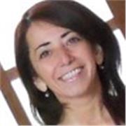 Profesora de Lenguaje y Comunicación dicta clases a niños y niñas de todas las edades